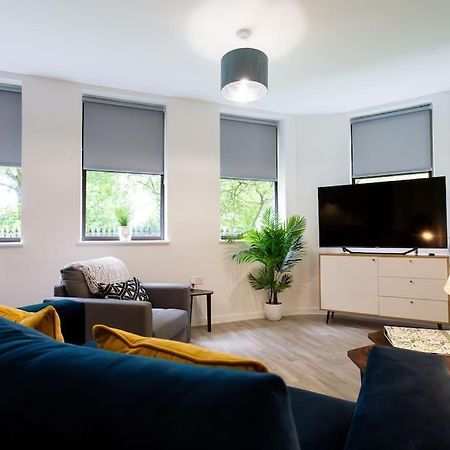 Polly'S Place Apartment Taunton & Free Off Road Parking & Wifi Exterior photo